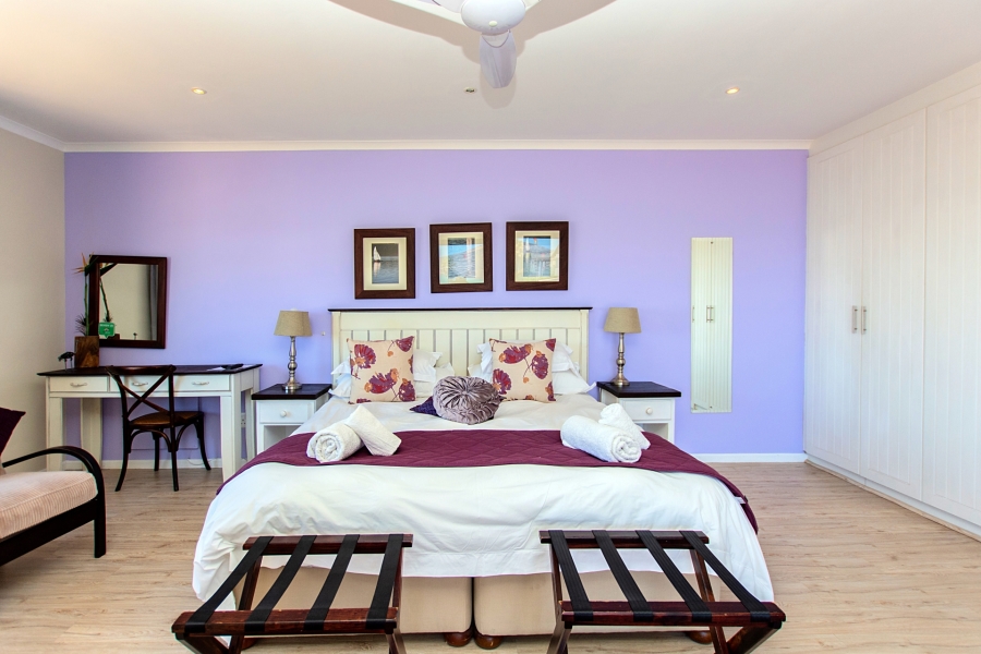 7 Bedroom Property for Sale in Myburgh Park Western Cape